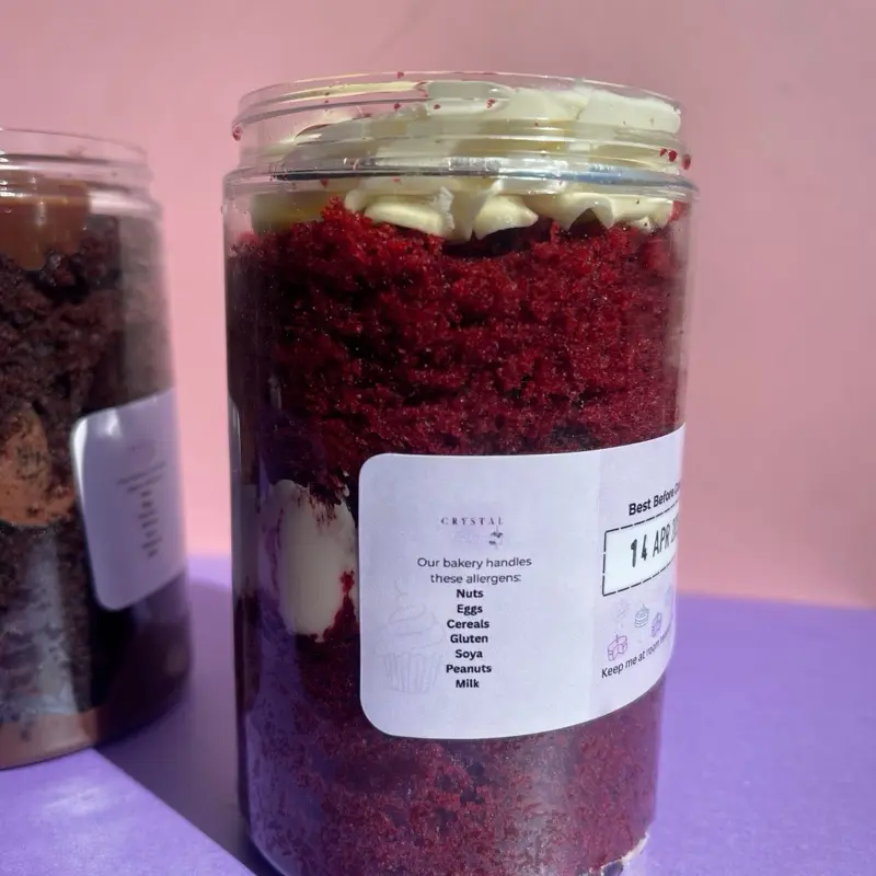 Vanilla sponge with Raspberry jam and Vanilla buttercream - Cake in a jar - Made by Crystal Cakery 2