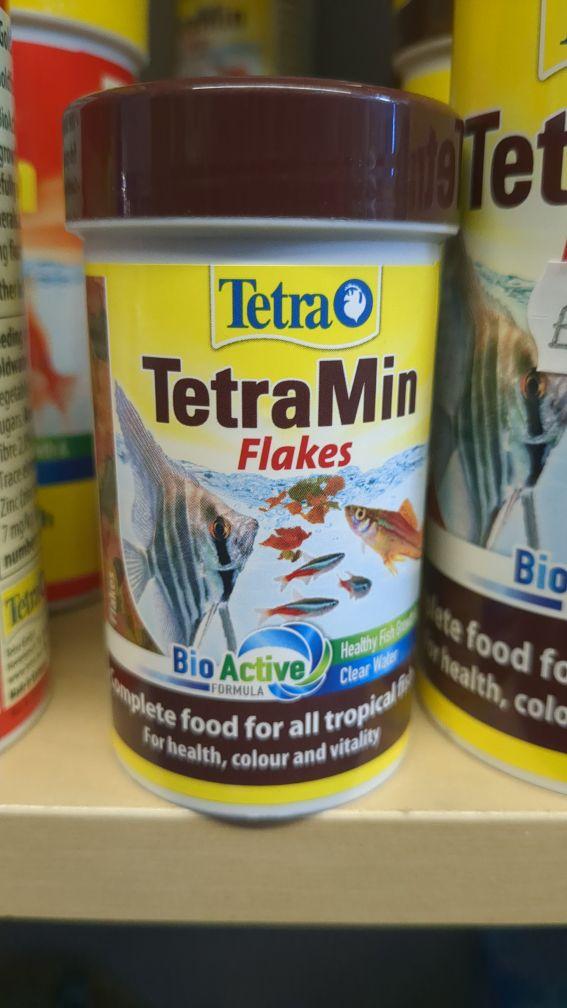 Product Introduction of Tetramin Flakes Tropical Fish Food 20g/100ml 4