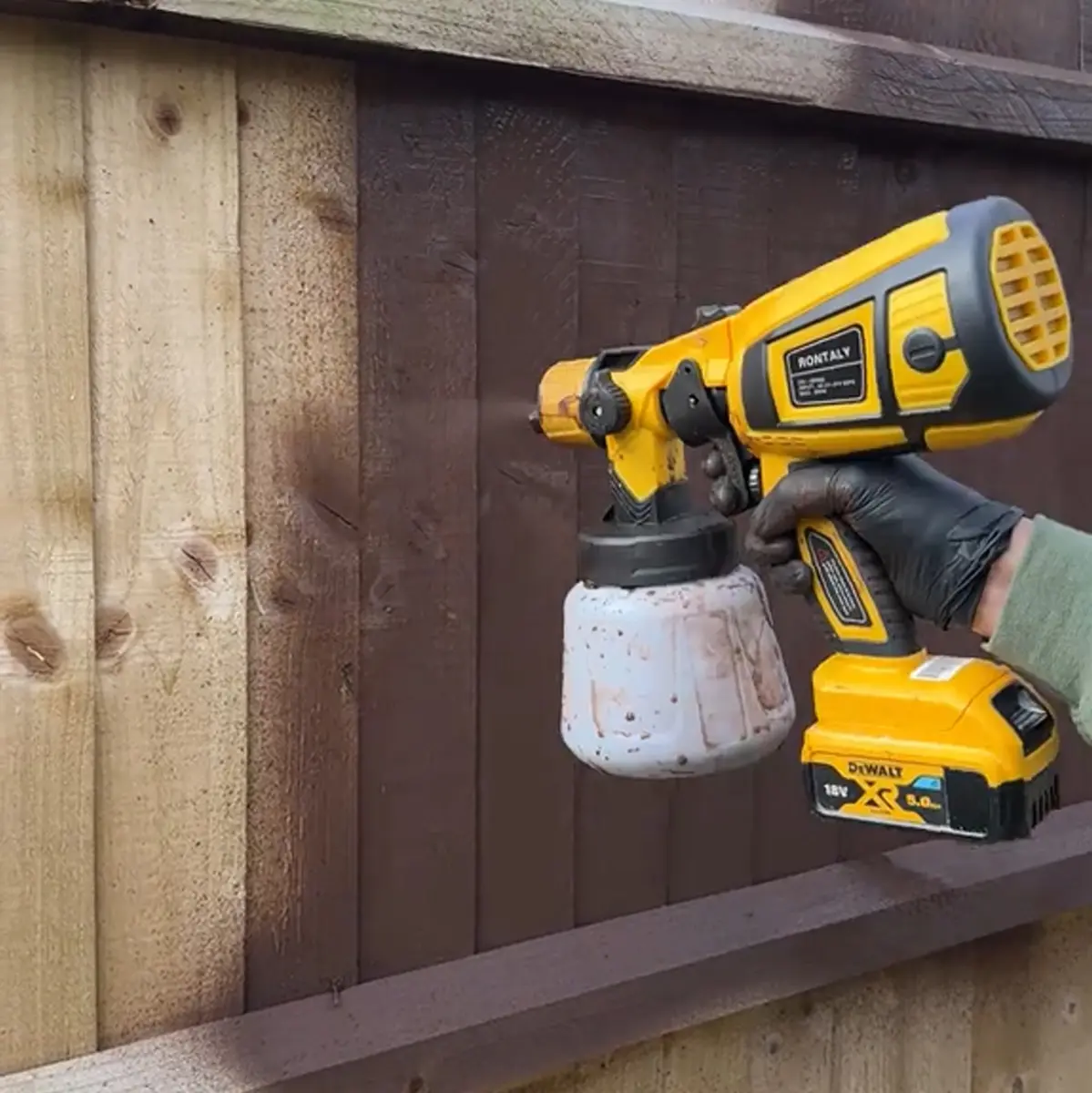 Paint Sprayer Compatible with Dewalt Battery, Cordless Electric Paint Gun 1000ml, 3 Spray Patterns Paint Sprayer for Walls and Ceilings, Glazes and Fence Spray