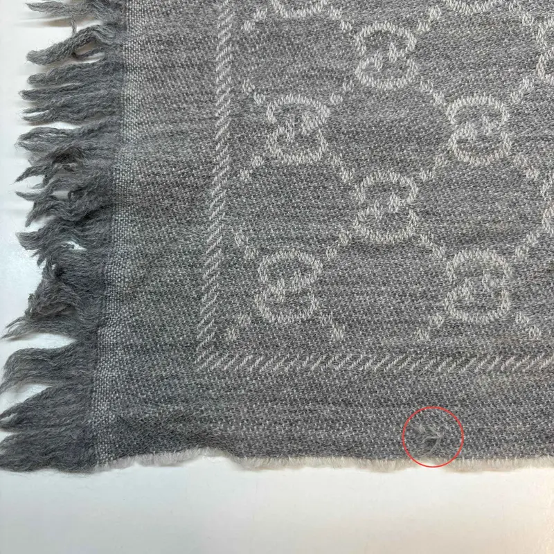 Pre-owned  Gucci  Women's Gg Jacquard Scarf Grey 7