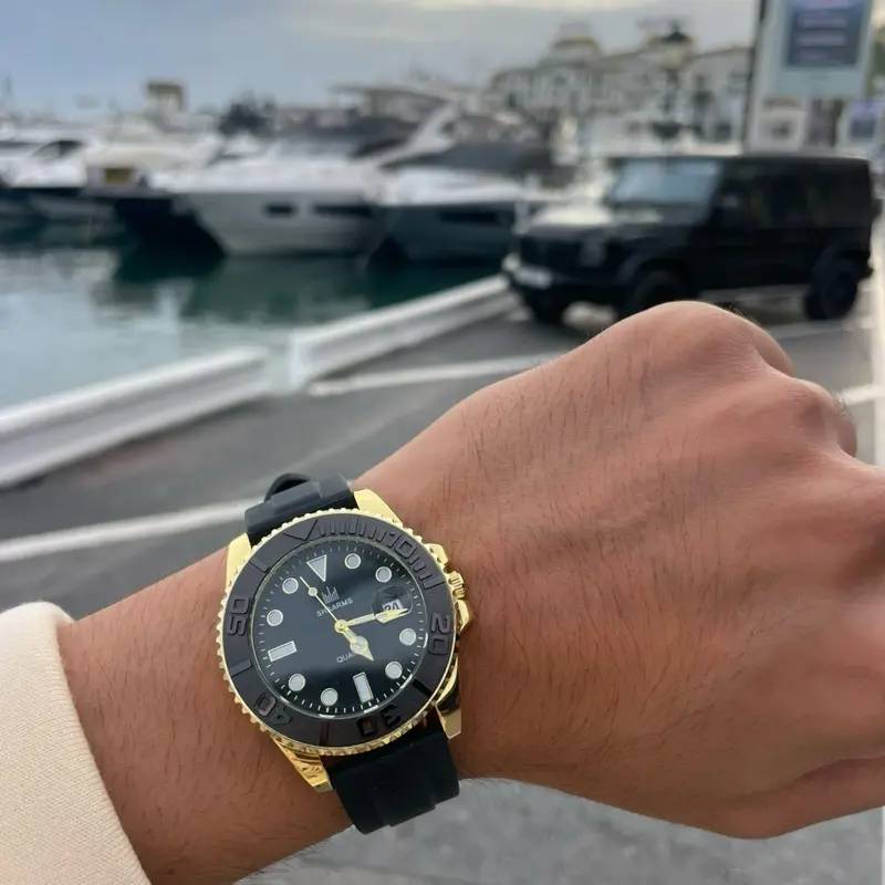 Mens Watch gold and black Quartz Stainless Steel rubber stripe Calendar Clock Business Luxury Watch watches