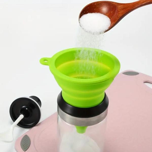 1Pc Collapsible Funnel, Small Funnels for Filling Bottles, Silicone Kitchen Funnel, for Filling Bottles Containers Kitchen, Garage and Labs, Bottle Filing Essential Oil, Arts, Crafts, Sand 3
