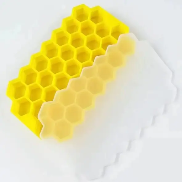 Premium Ice Cube Trays, Silicone Ice Cube Molds with Sealing Lid, 74-Ice Trays, Reusable, Safe Hexagonal Ice Cube Molds, for Chilled Drinks, Whiskey, Cocktail, Food 7