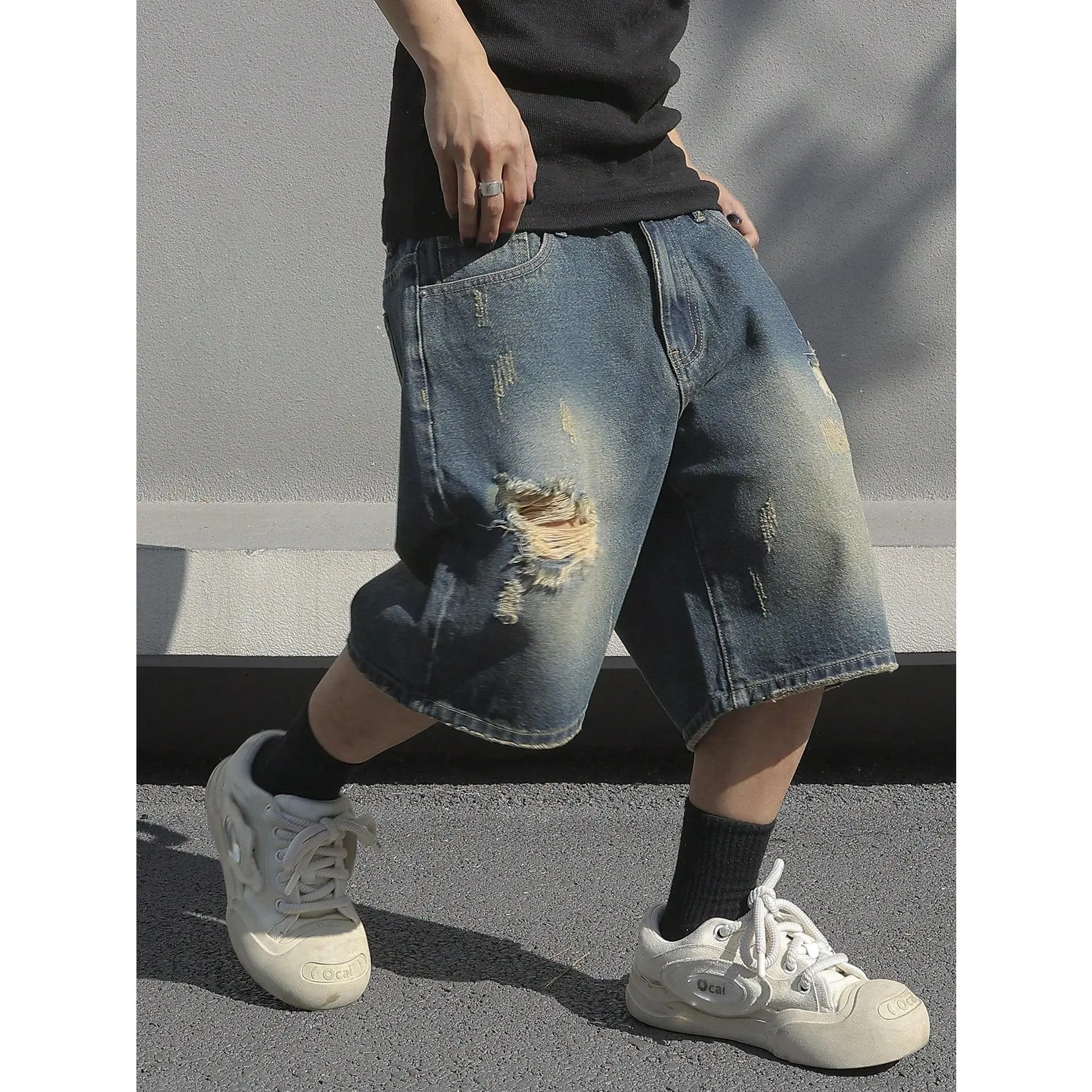 Manfinity EMRG Men's Distressed Denim Shorts Going Out Plain Dark Blue Jorts Baggy Denim Shorts, For Husband, Boyfriend Gifts Jean Menswear Pants Trouser Beige Casual Tropical