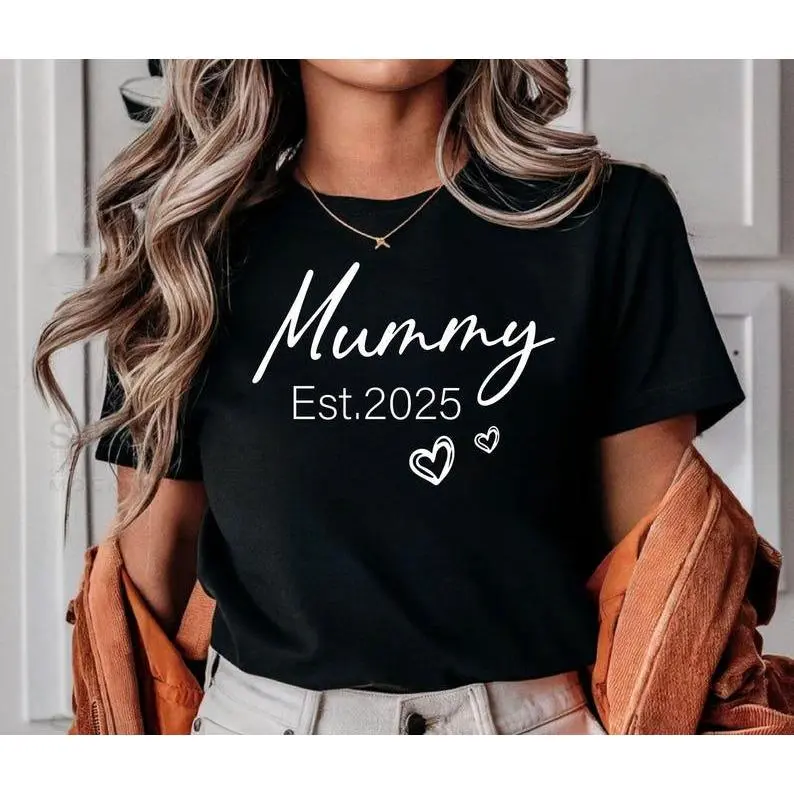Personalised Gift 2025 T-Shirt,Gift for Mother, Mum Shirt, Mothers day Shirt, Custom MAMA shirt,Mummy Est Gildan Heavy Cotton