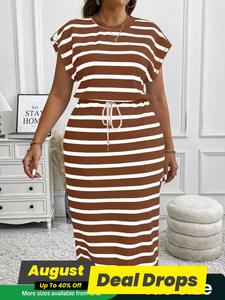 【Plus Size】 Striped Print Dress, Casual Chic Fitted Round Neck Short Sleeve Dress for Spring & Fall, Women's Clothes for Daily Wear, Summer Plus Size Dresses, Casual Everyday Wear Womenswear