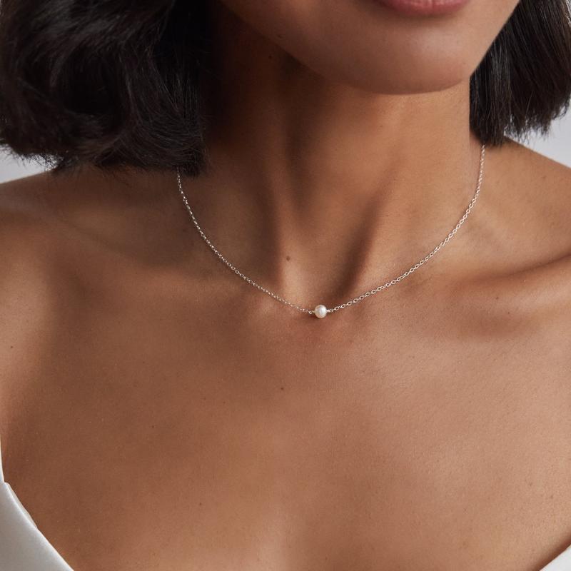 Silver Single Pearl Choker 1