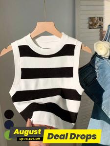 Women's Striped Print Crewneck Sweater Vest, Sleeveless Round Neck Knitwear for Daily Wear, Ladies Clothes for All Seasons, Knitted Vest, Sleeveless Top, Knit Vest Tops, Chic Elegant Casual Comfy Vest