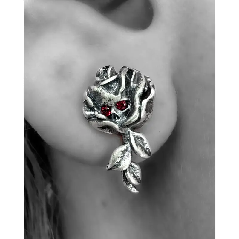 Skull Rose Earrings 1
