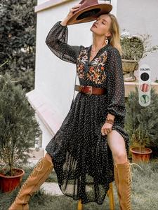 Women's Floral Embroidered Bishop Sleeve A-Line Dress, Vintage Bohemian Chiffon Long Skirt, Perfect for Holidays & Travel All Year Round