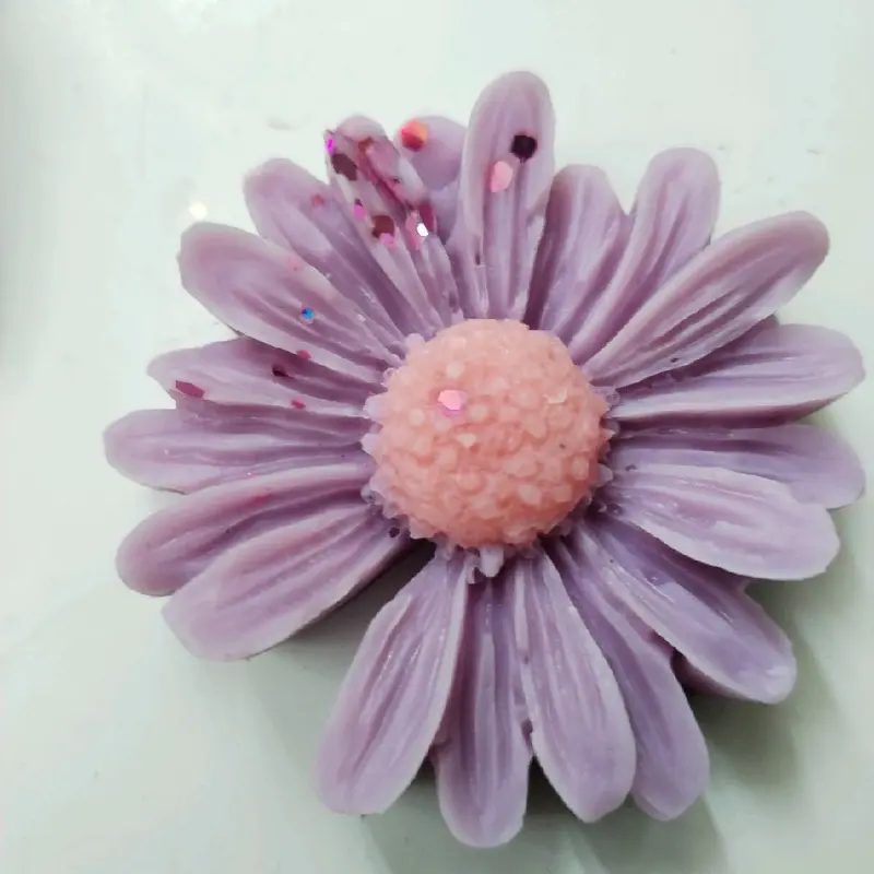 Flower beautifully smelling Melt for burners 1