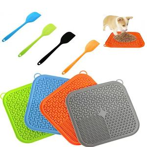 Silicone Pet Slow Feeder Mat, 2 Counts/set Anti-slip Suction Cup Pet Feeding Mat with Spoon, Pet Feeding Supplies for Dogs & Cats
