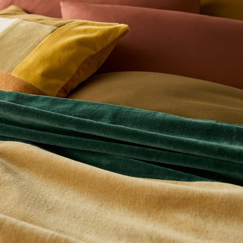 Tadeo Cotton Velvet Patchwork Quilt 3