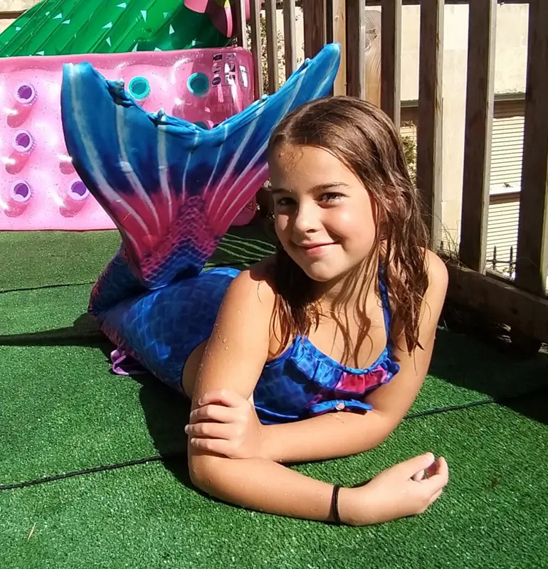 FLASH SALE! Luxury Mermaid Tail & Bikini - Rich Blue & Dark Pink 2