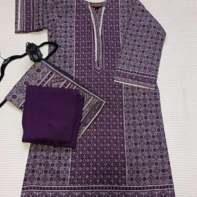 3pc binsaeed beautiful printed- Summer Lawn Collection M and Large Available with Trousers 5