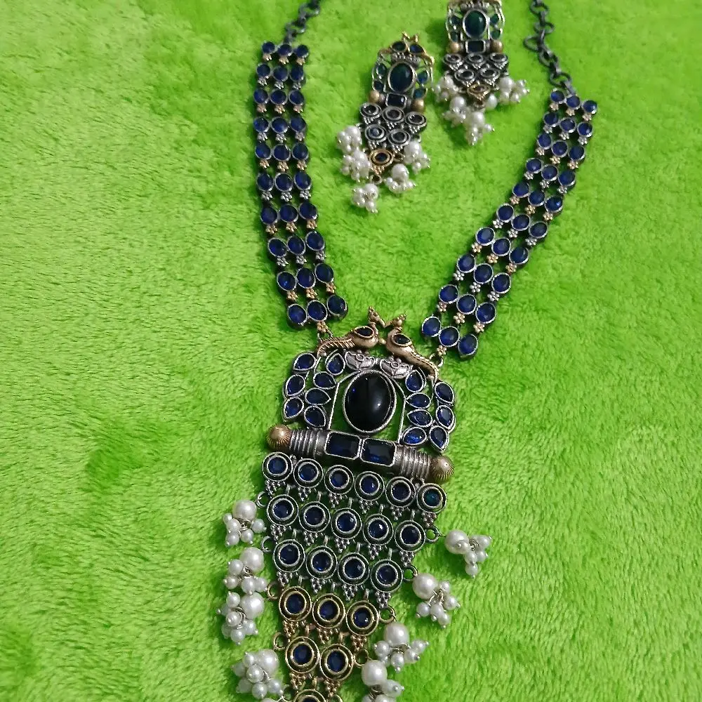 silver and gold polisNeckless only no earrings  Traditional Indian Jewelry