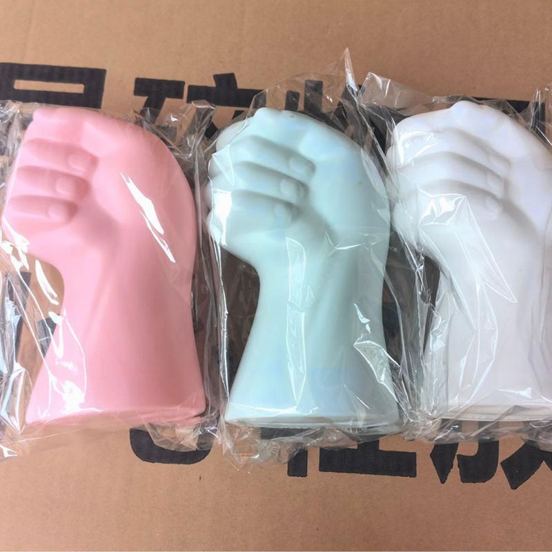 Product Introduction of Creative Modern Simple Hand Shape Flower Vase Decoration Home Plastic Vase White Imitation Ceramic Flower Pot Flower Arrangement 20