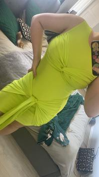 Product Review of YOZY Women's Plain Knot Front Dress, Casual Sleeveless Round Neck Short Dress for Summer, Ladies Clothes for Beach Holiday from u**💎 0