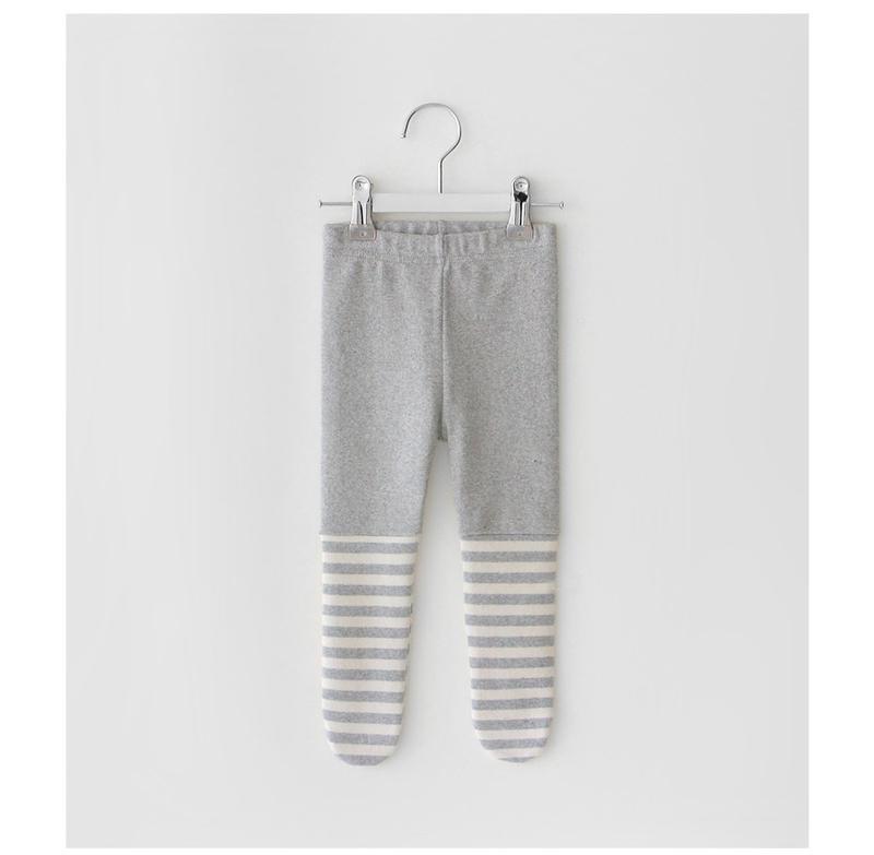 Product Introduction of Striped Stitched Tights for Women - Fashionable and Comfortable Legwear 4