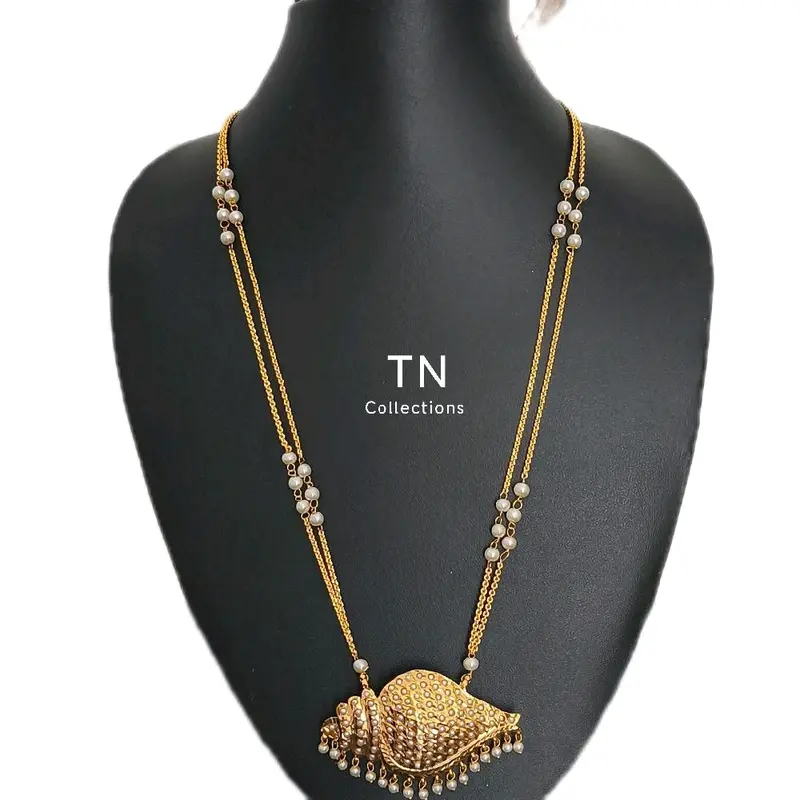 Traditional Indian Micro gold plated Sangu pathakkam with pearl chain Jewellery 0