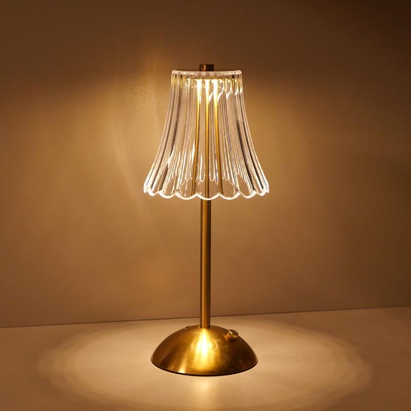 Product Introduction of Vintage Desk Lamp With Touch Sensor, USB Rechargeable Bedroom Night Light, 3-color DimmingDesk Light For Home Decor, Valentine's Day Gift 2