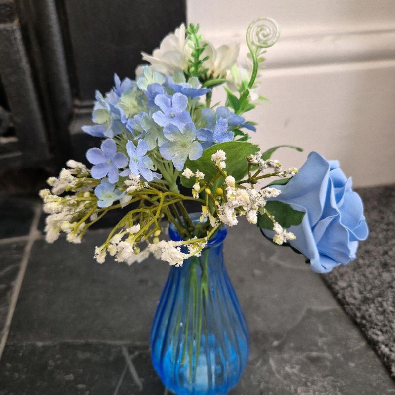 Mini Blue and Lilac Faux Flowers Artificial Ornaments in Vase - Decorative Home Gift - Plants bud vases 4