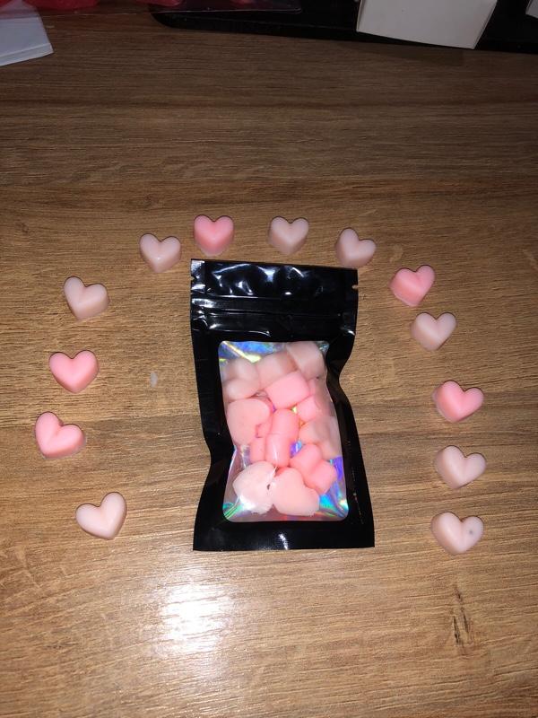 Product Introduction of Heart Wax Melt Goody Bag - Aroma Candle Gift Set 7