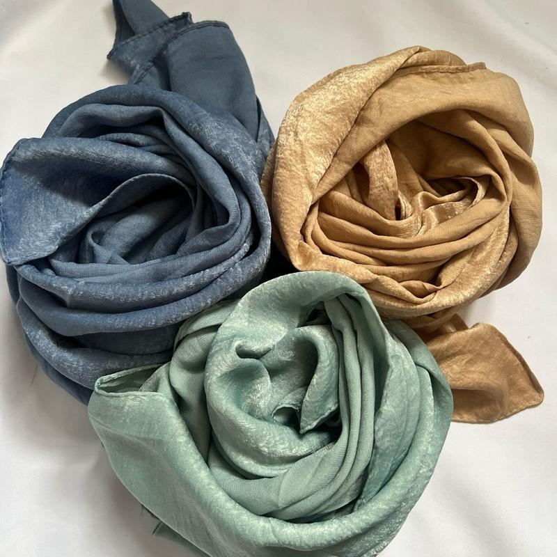 Soft Sky Blue Velour Women's Hijab - Fashion Accessory 4