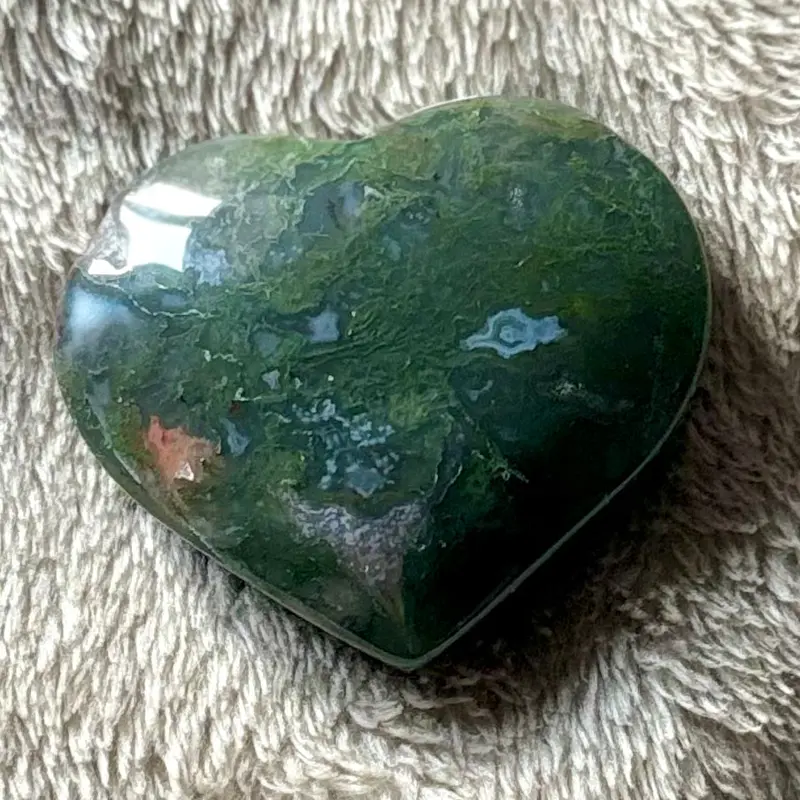 Moss agate heart Crystal - Witch, Pagan, Witchcraft, Altar, Spiritual 1