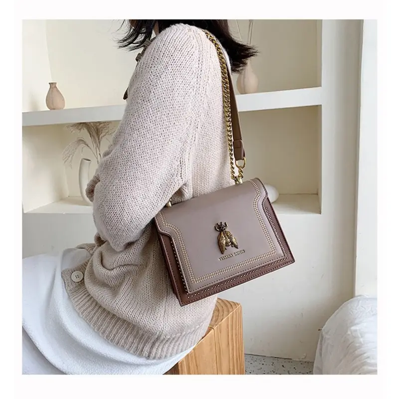 Women's Elegant Bee Patched Decor Chain Strap Crossbody Bag, Vintage Bee Decor Square Underarm Bag, Designer Bags, Minimalist Temperament Quilted Design Shoulder Bag, Trendy Crossbody Bag for Daily Use, Crossbody Purses 2025, Purse 7
