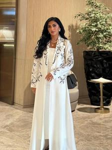 Women's Floral Embroidered Loose Fit Long Cardigan, Elegant Muslim Fashion Outerwear, All-Season Comfortable Abaya Dress, Relaxed Fit Cardigan