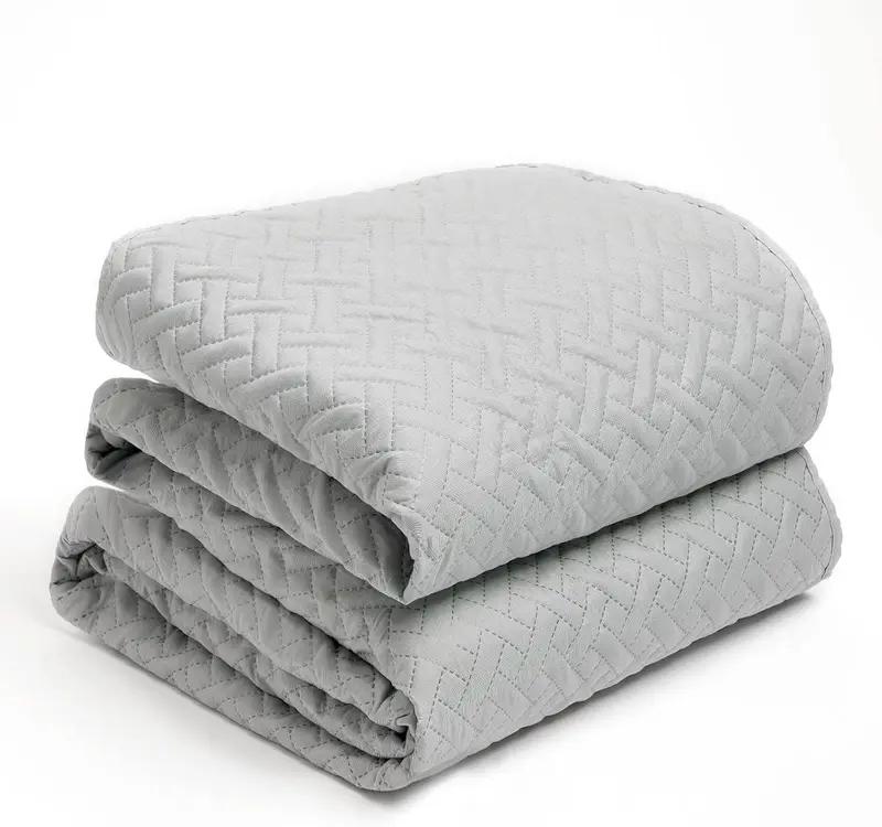 Brentfords Bed Throw King Size Geometric Pinsonic Quilted Bedspread, Luxurious Super Soft Silver Grey Lightweight King Size Quilted Blanket Throw Over for Sofa, 200 x 240cm 3