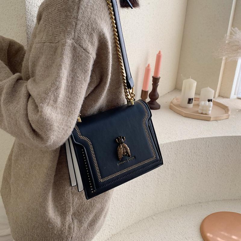 Women's Elegant Bee Patched Decor Chain Strap Crossbody Bag, Vintage Bee Decor Square Underarm Bag, Designer Bags, Minimalist Temperament Quilted Design Shoulder Bag, Trendy Crossbody Bag for Daily Use, Crossbody Purses 2025, Purse 2