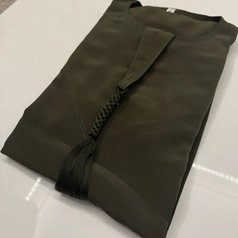 Emari Threads Dark Khaki Green Emirati Thobe for Men with Matching Tassel