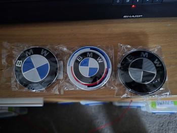 Product Review of BMW Heritage Bonnet Badge 82mm Fits 1 3 5 6 X Z M E92 E81 E60 M3 51148132375 from m**y ** 0