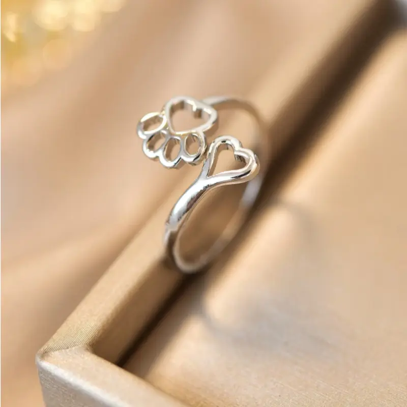 Cute bear claw zinc alloy ring and simple heart design for women daily wear 2