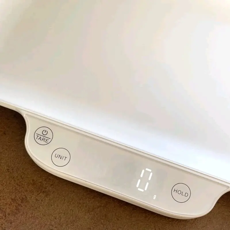 Digital Pets Baby Scales for Kitten and Puppy, 15 kg (± 1 g), Holding Function, 30cm Length Mark (Plastic) 5