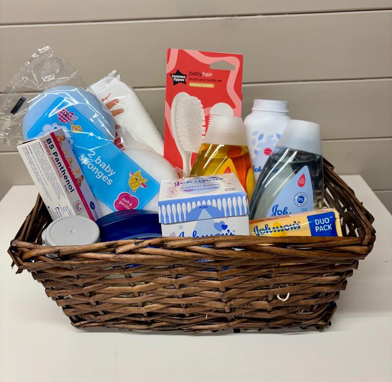 Baby Essentials Gift Hamper 0