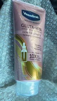 Product Review of Authentic Vaseline Gluta-Hya Serum Lotion 330ml Body Care Hydrating Brightening Daily Moisturizer from M** 0