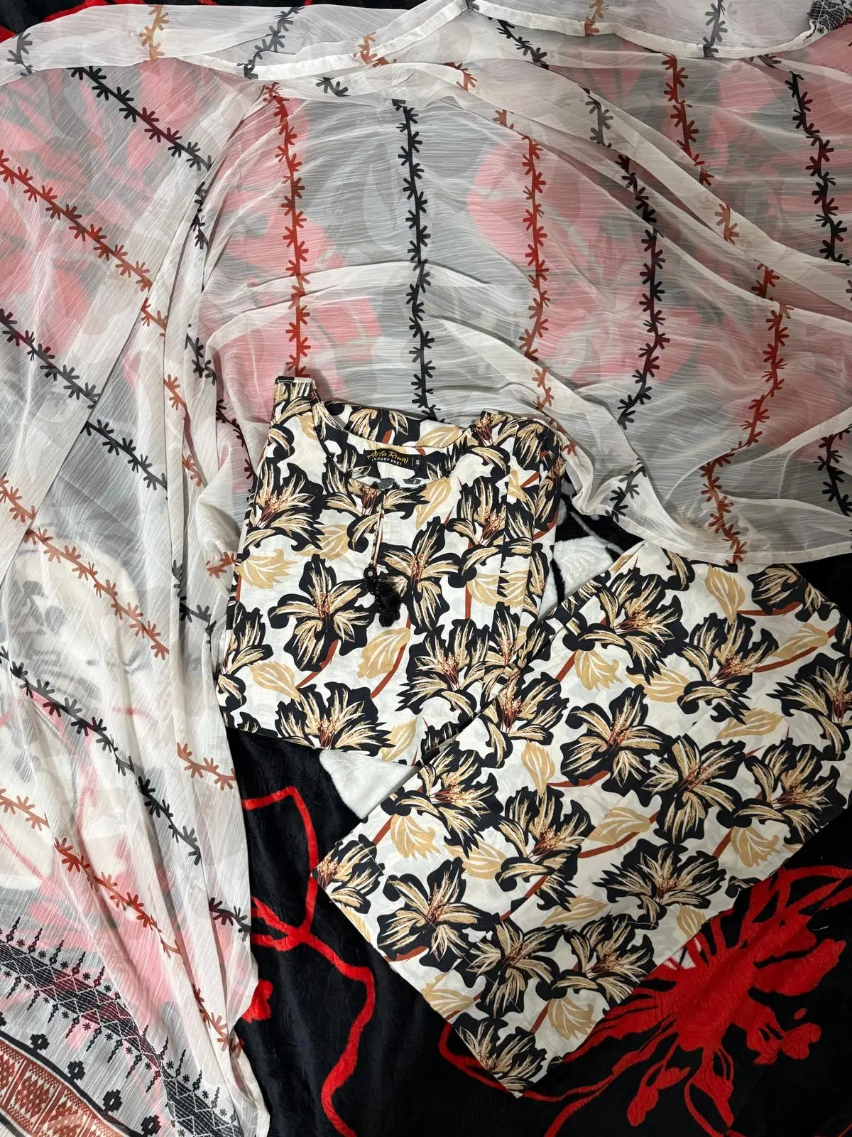 beautifull printed 3pc lawn summer collection