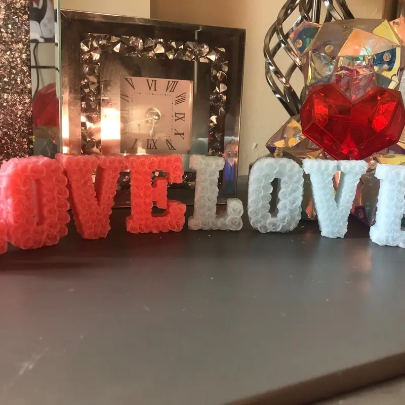 L O V E Wax Melts - Long-Lasting Fragrance for a Relaxing Atmosphere
