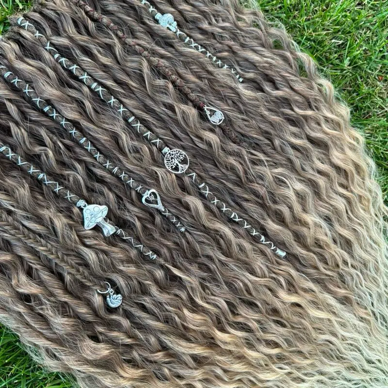 Dreadywaves/dreadlocks - Synthetic Extensions for Fashion Accessory