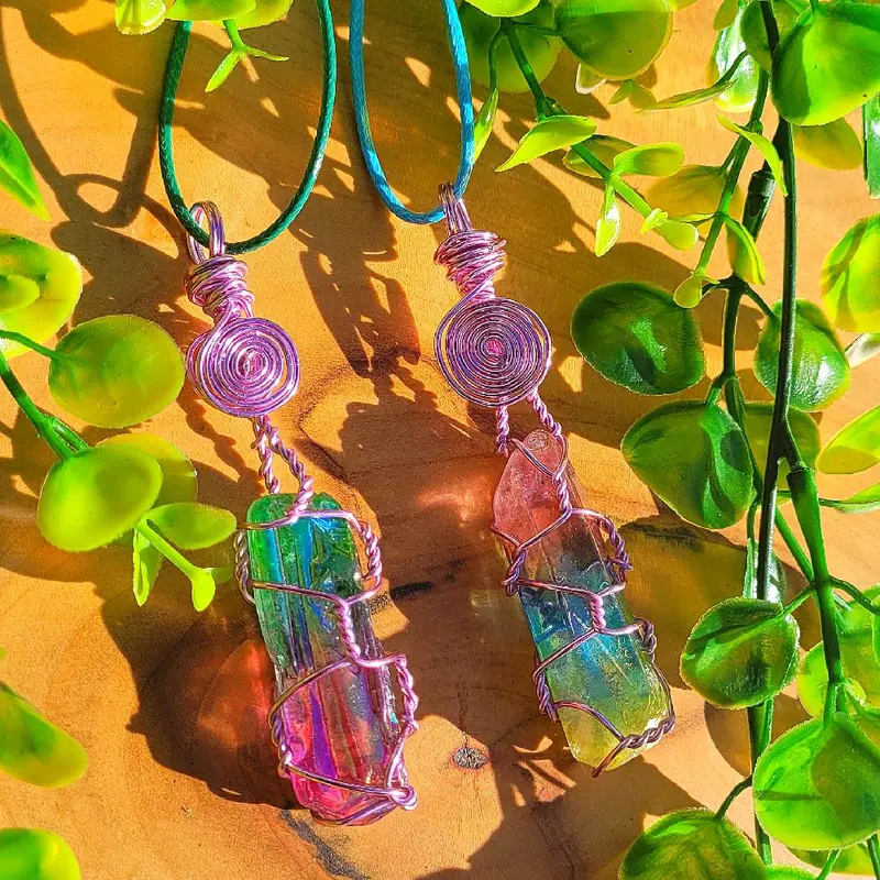 Aura Quartz Healing Crystal Necklace with Wax Necklace 4