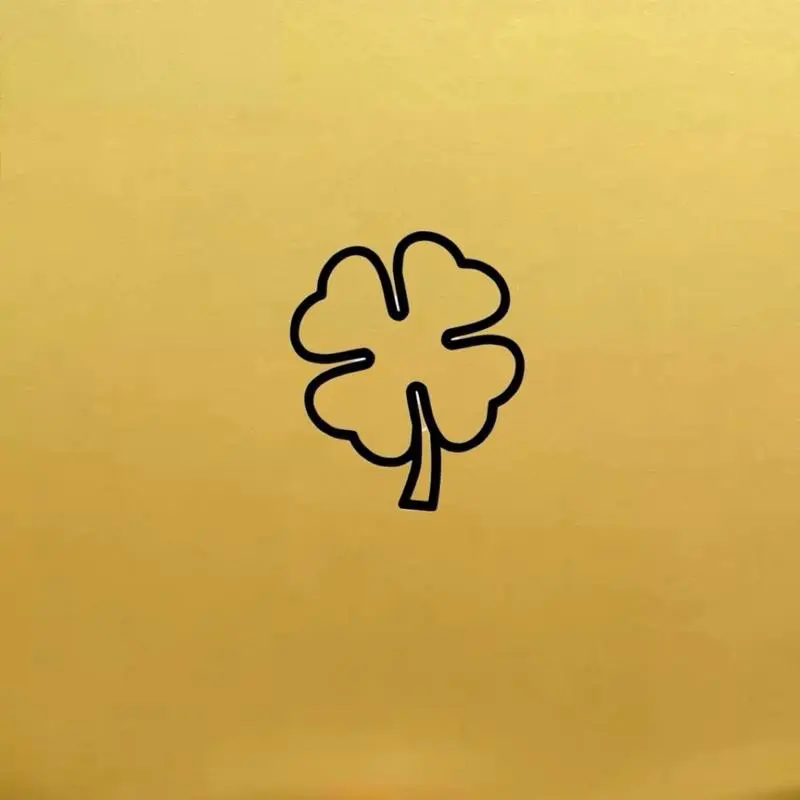 5 Flower Necklace 3