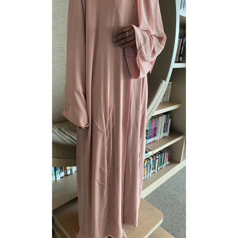 Layan Abaya 0