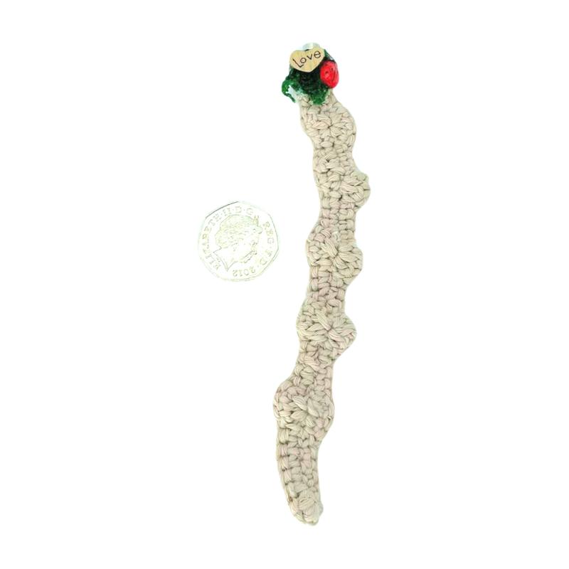 Crocheted Hanging Helter Skelter - Natural Love Bug - Jumping Spider Setup 4