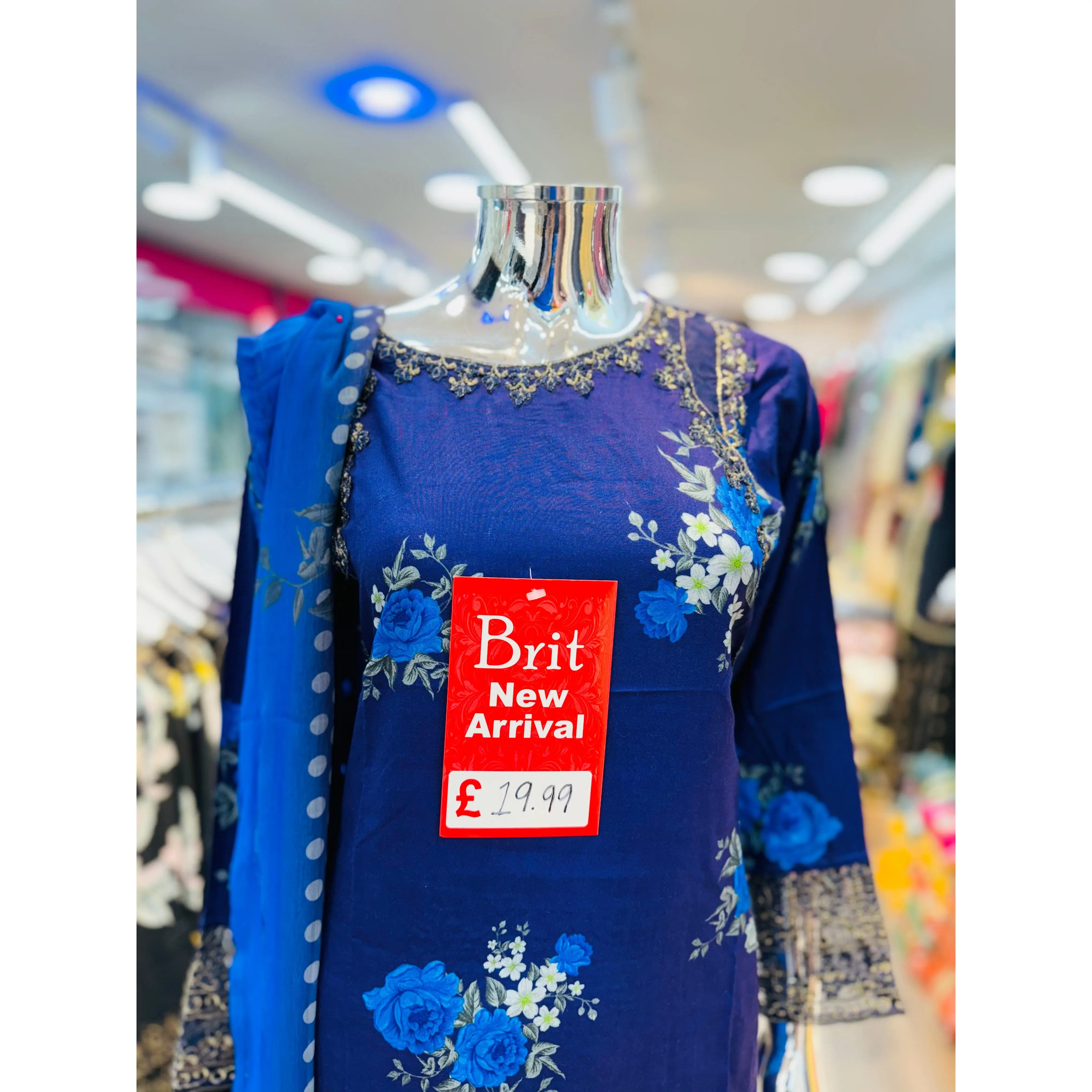 Brit 3 piece linen_2060 ladies suit BN1