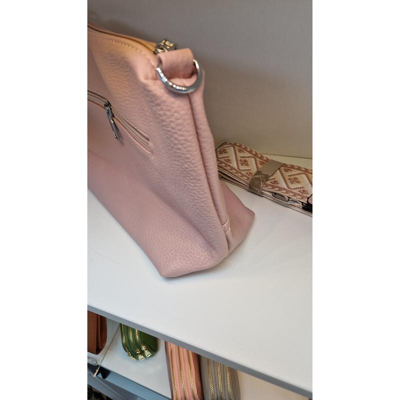 The Minimalist Messenger Bag 4