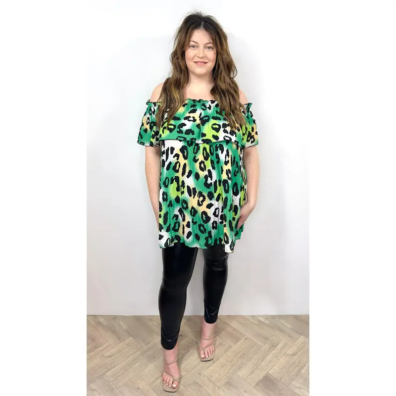 AMELRY Chiffon Leopard Top Size 14-26 8