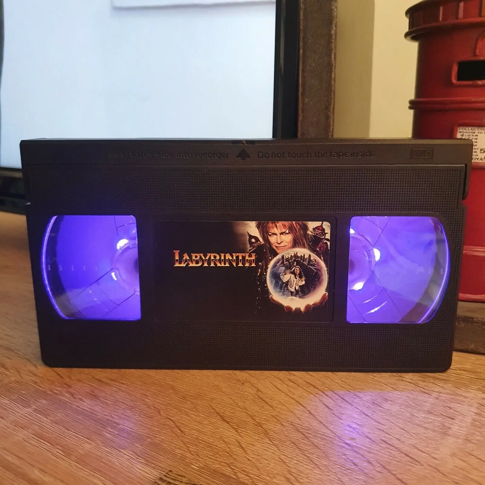 Labyrinth LED VHS Video Tape Light Box Lamp Birthday Christmas Gift Idea Retro 80s David Bowie Fantasy Movie Film Battery Powered